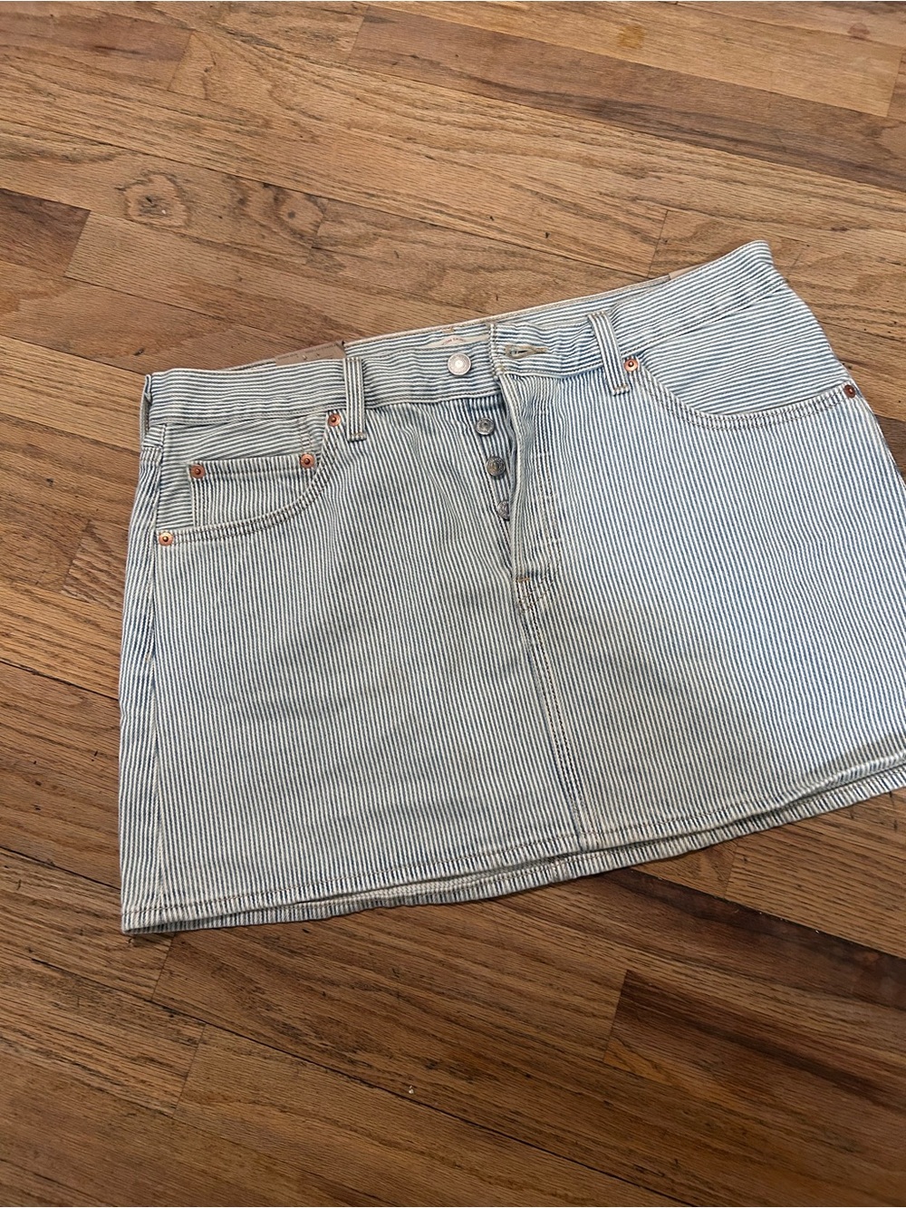 Levi's Light Blue & White Pinstripe Icon Skirt - Picture 2 of 9